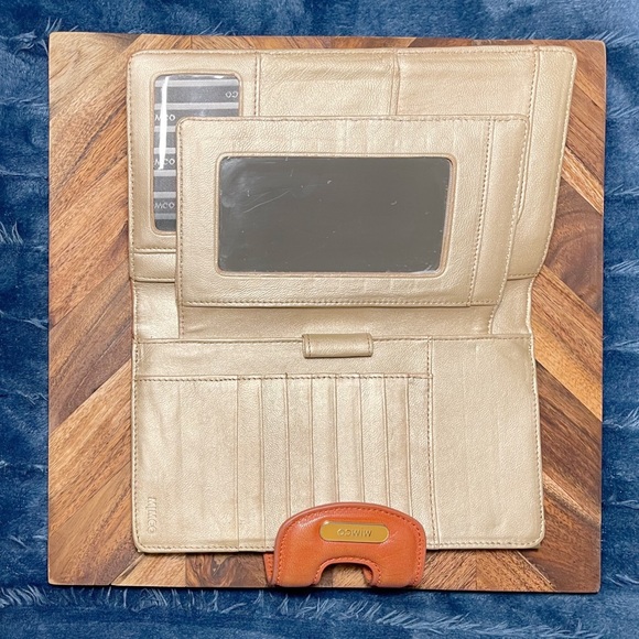 Mimics travel wallet - Picture 4 of 13